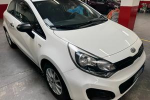 Kia Rio 1.2 CVVT 3p. LX