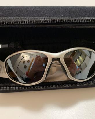 occhiali da sole sport adulto mai usati