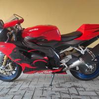 Aprilia RSV 1000 R Factory 2005 soli 12000km