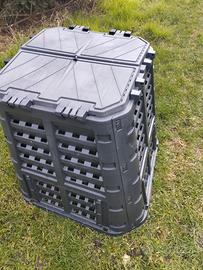 Compostiera esterno giardinaggio