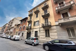 3 LOCALI A TORINO