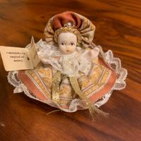 Statuetta Bambino in porcellana