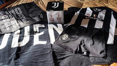 Divisa, telo, fischietto, scatola Juventus 