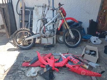 RICAMBI CRF 450 DAL 2002 IN POI