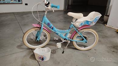 bicicletta bambina  di Frozen 