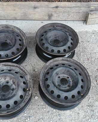 4 cerchi  15" in acciaio per Peugeot/Citroën