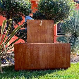 FONTANA IN ACCIAIO CORTEN CON VASCA LARGA