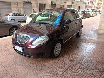 Lancia Ypsilon 1.2 69 CV Diva-NEOPATENTATI-Euro449