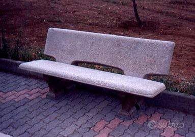 Panchine in cemento