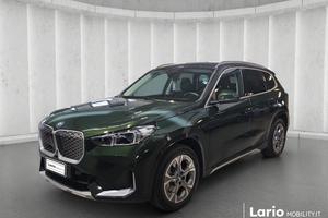 BMW iX1 edrive 20 X-Line