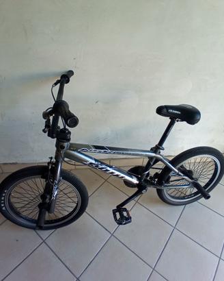BMX Grigia