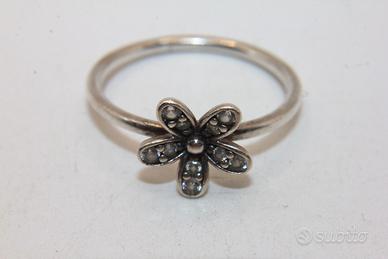 Pandora - Anello Fiore Luminoso