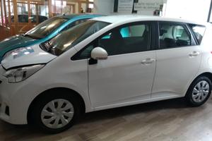 Toyota Verso-S 1.3 MT Active