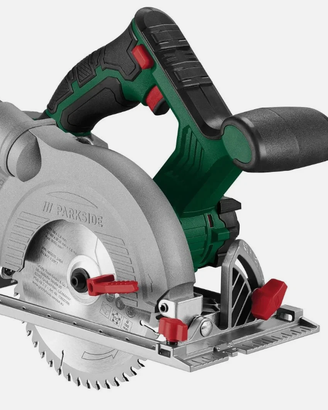 sega circolare Parkside a batteria