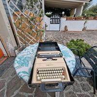 macchina da scrivere olivetti 