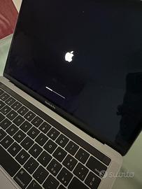 MacBook Pro 13” (2018) – Intel Core i7 – Touch Bar