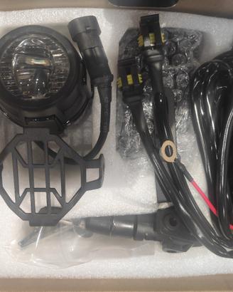 Faretti supplementari led per moto
