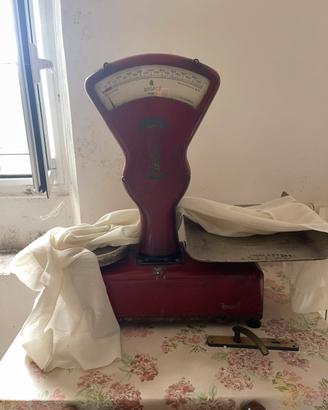 Bilancia vintage Ducale Torino a doppio piatto