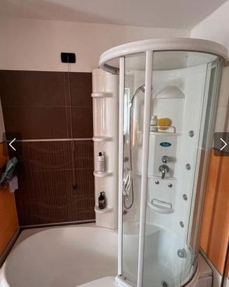 Vasca bagno e doccia combianate