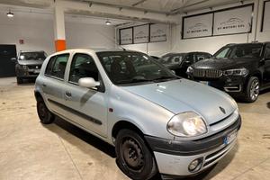 Renault Clio 1.2 BENZINA - DISTRIBUZIONE FATTA A 2