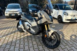 Honda X-ADV 750 new Euro5+ 09/25 km.2542 antifurto