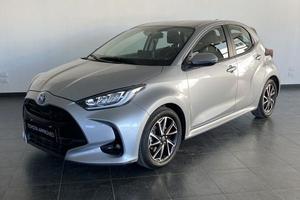 Toyota Yaris Hybrid Trend MY22