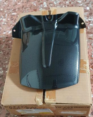 PARAFANGO POSTERIORE YAMAHA R6 - 5EBW07080000