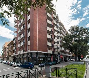 Trilocale parzialmente ristrutturato