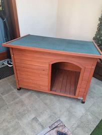 Cuccia per cani in legno