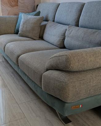 Divano PoltroneSofá 4 posti in garanzia