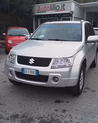 Suzuki Grand Vitara 1.9 DDiS 5 porte CON GANCIO DI