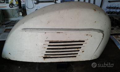 Cofano destro vespa 125 ts