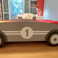 Letto bambino a macchinina