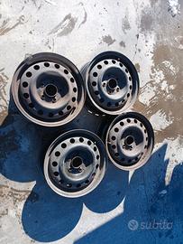 Cerchi in ferro da 15 pollici per KIA