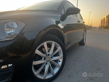 VOLKSWAGEN Golf 1.4 TGI 5p. Trendline BlueMotion
