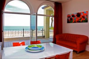 Appartamento lusso fronte mare