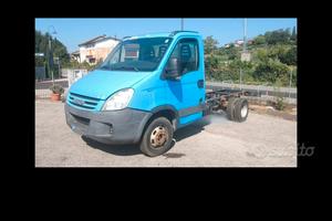 IVECO 35C11 anno  2011 a telaio passo 3450