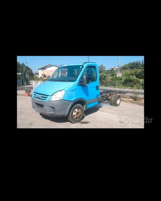 IVECO 35C11 anno  2011 a telaio passo 3450
