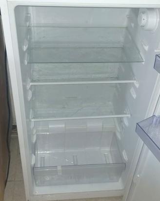 frigo/mobile scrivania