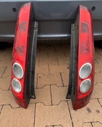 Fanali posteriori Ford Fiesta 2006