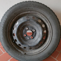 2 cerchioni Yaris con gomme da neve