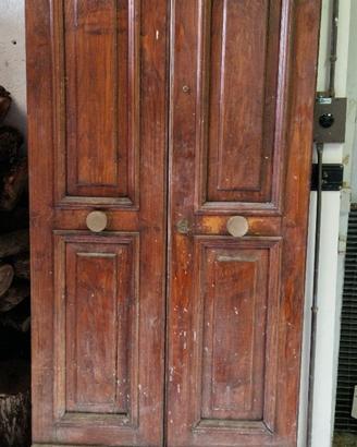 Porte in legno massello