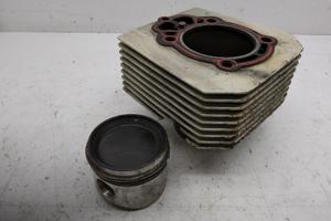 MOTO GUZZI V75 SP 750 CILINDRO E PISTONE DESTRO 19