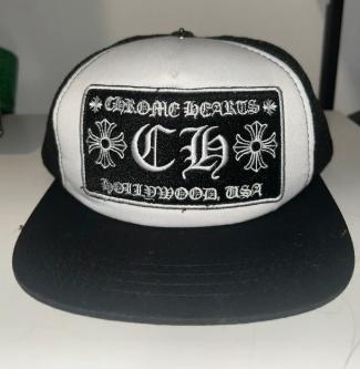 cappello nero chrome heart