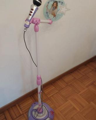 Violetta per cantare e ballare assieme! Mobiletti!