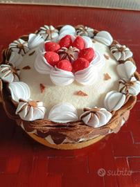 Biscottiera o porta dolci fragole e meringhe