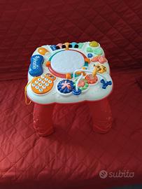 Tavolino multiattivita' per bambini.