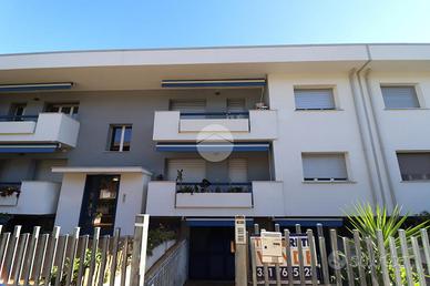 2 LOCALI A SAN BENEDETTO DEL TRONTO