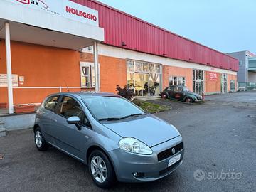 Fiat Grande Punto 1.4 Starjet 16V 3 porte Dynamic
