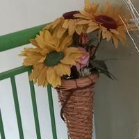 PIANTA FLOREALE GIRASOLI SETA E PORTAVASO A CUORI